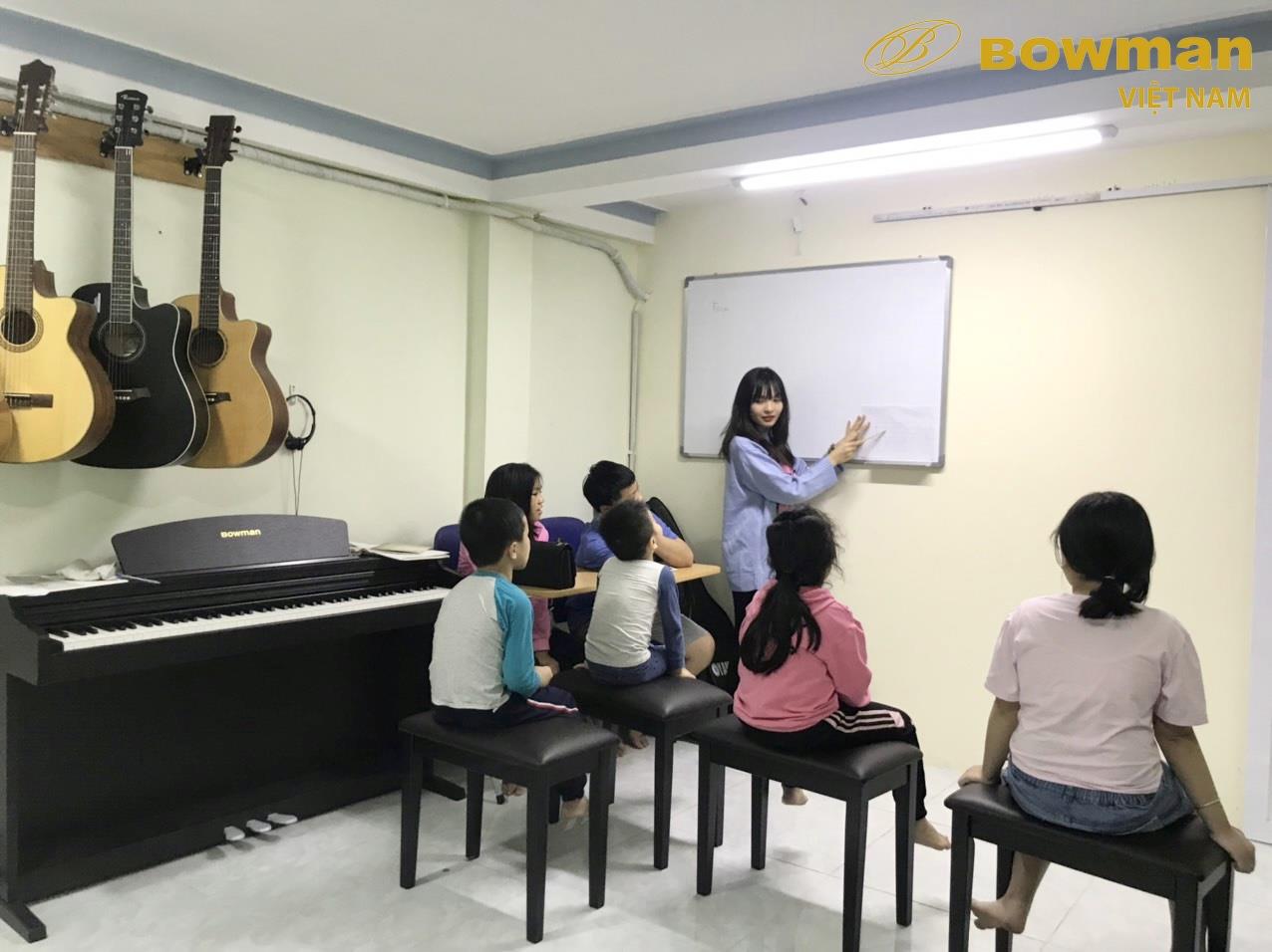 ​Hôm nay là buổi học đầu tiên - Bowman PIANO Việt Nam - BowmanPIANO.com.vn