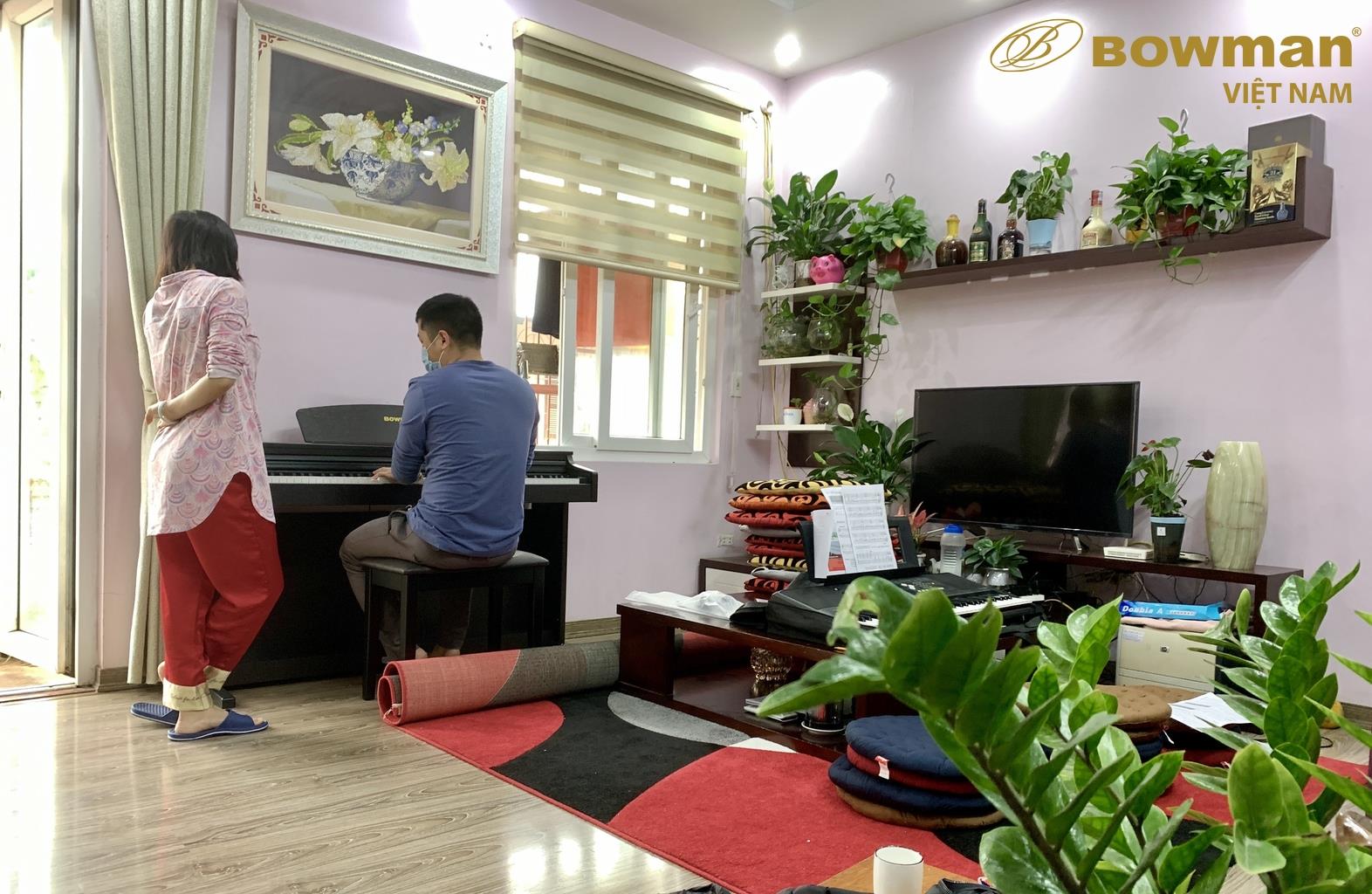 Hướng dẫn khách hàng sử dụng đàn Piano BOWMAN CX250 tại tập thể Sông Đà